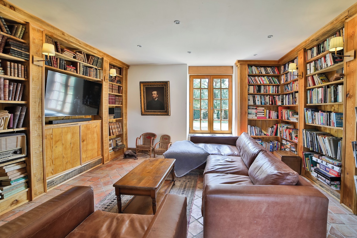Le petit salon bibliothèque